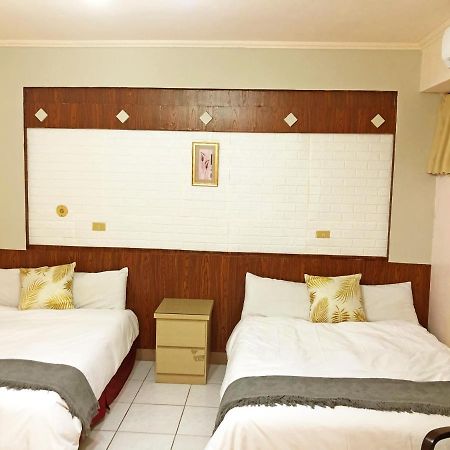 Yun'S Homestay Луодонг Екстериор снимка