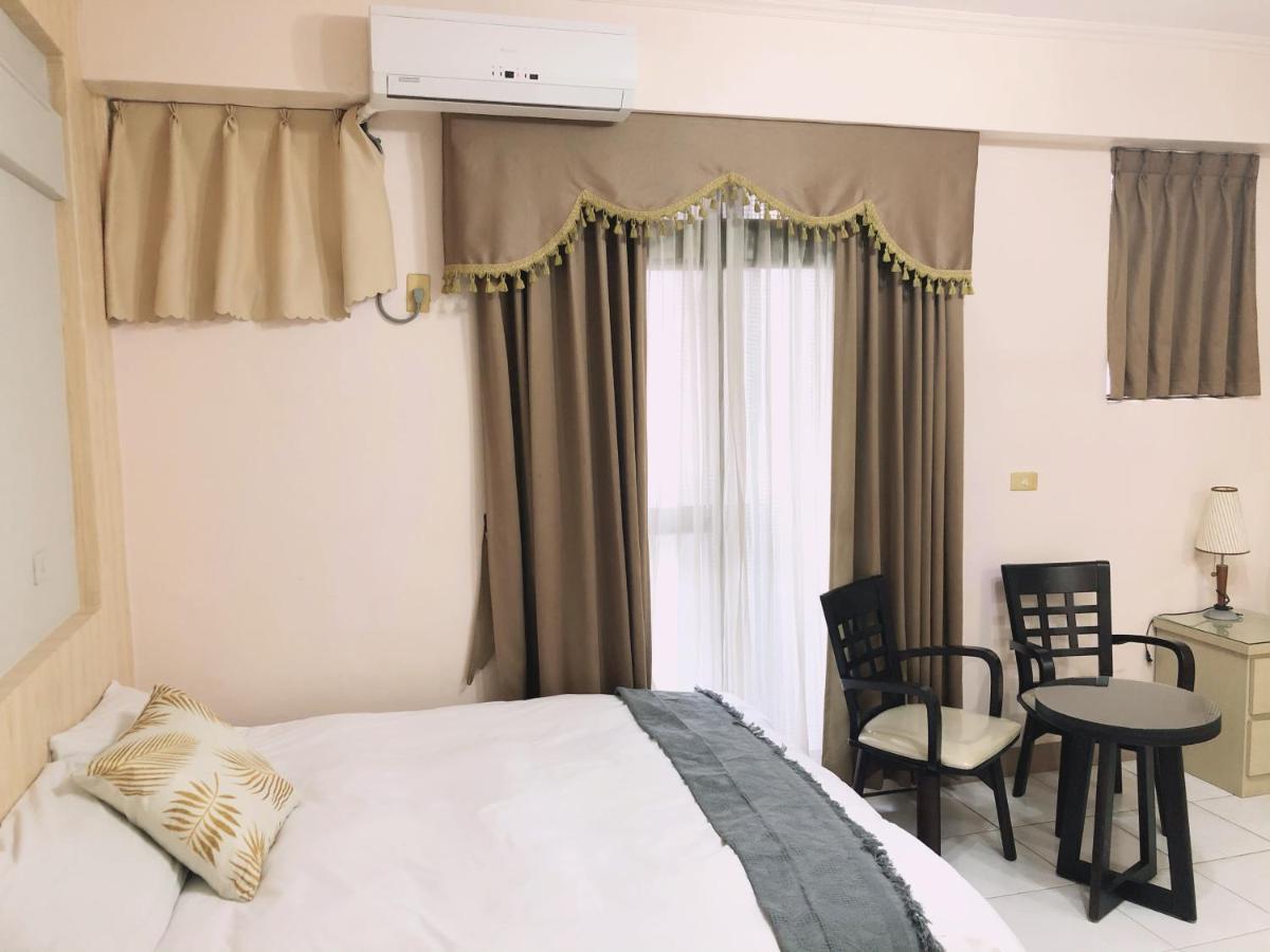 Yun'S Homestay Луодонг Екстериор снимка