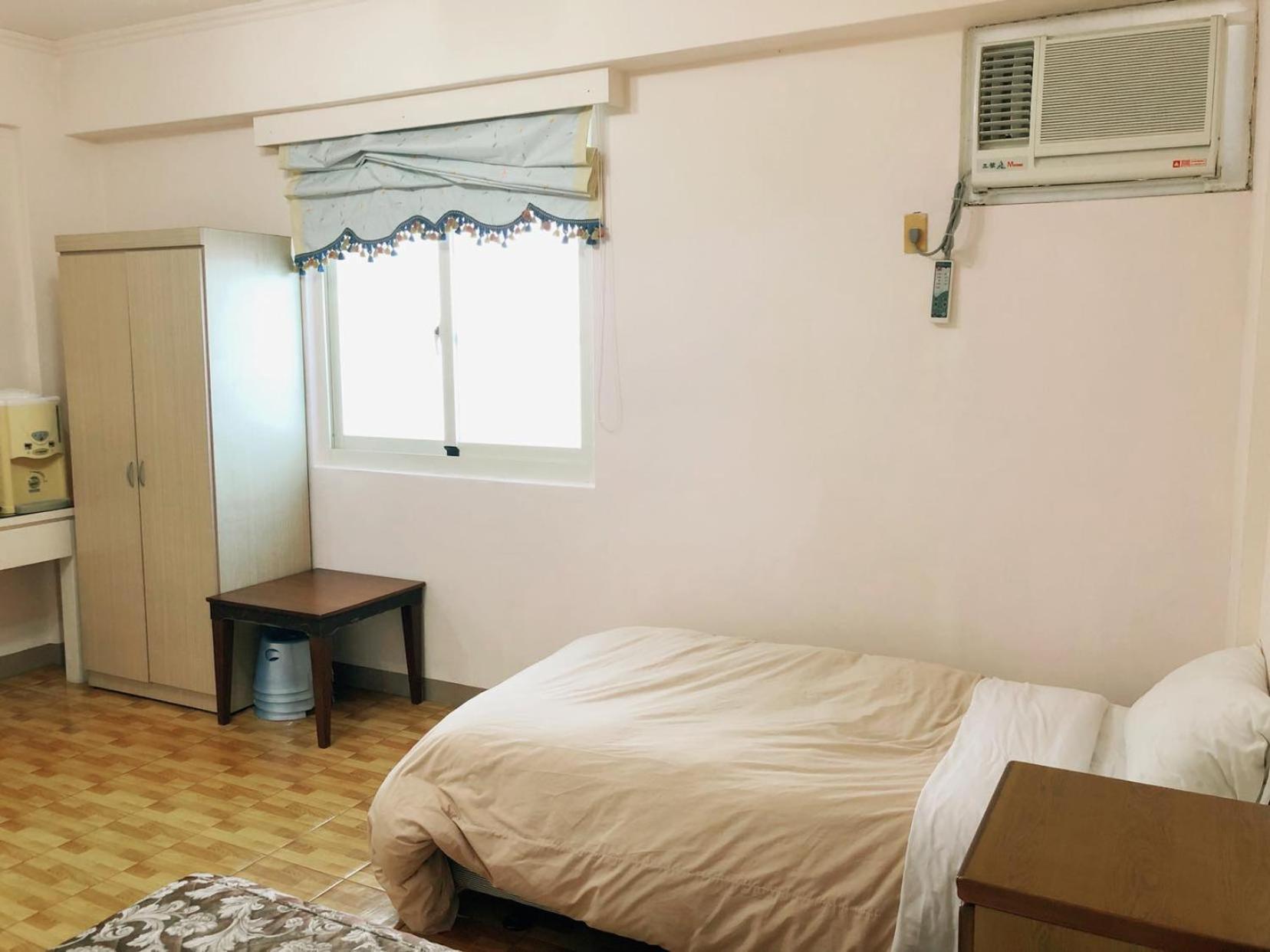 Yun'S Homestay Луодонг Екстериор снимка