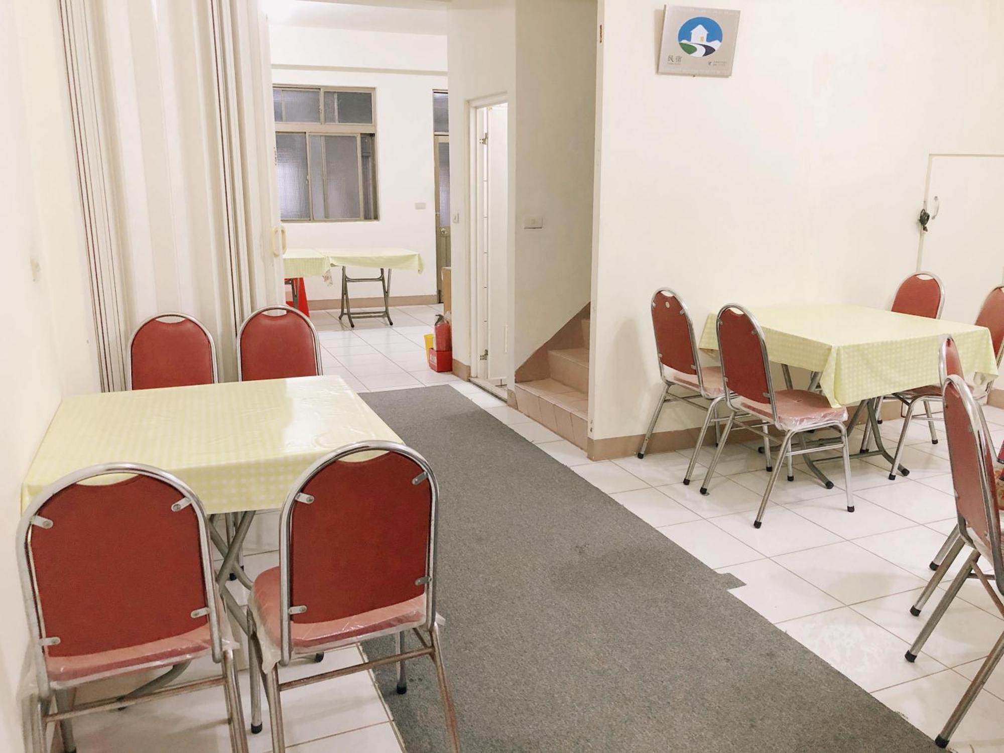 Yun'S Homestay Луодонг Екстериор снимка