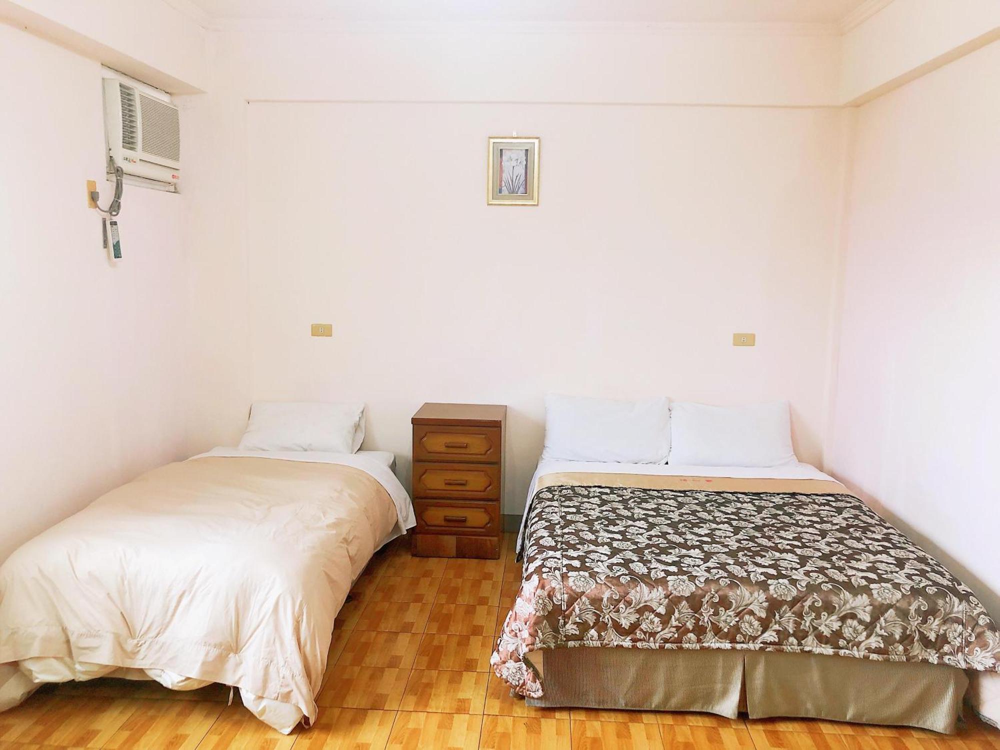 Yun'S Homestay Луодонг Екстериор снимка