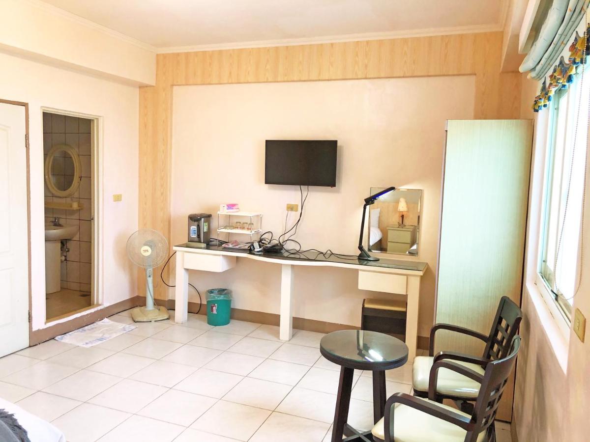 Yun'S Homestay Луодонг Екстериор снимка